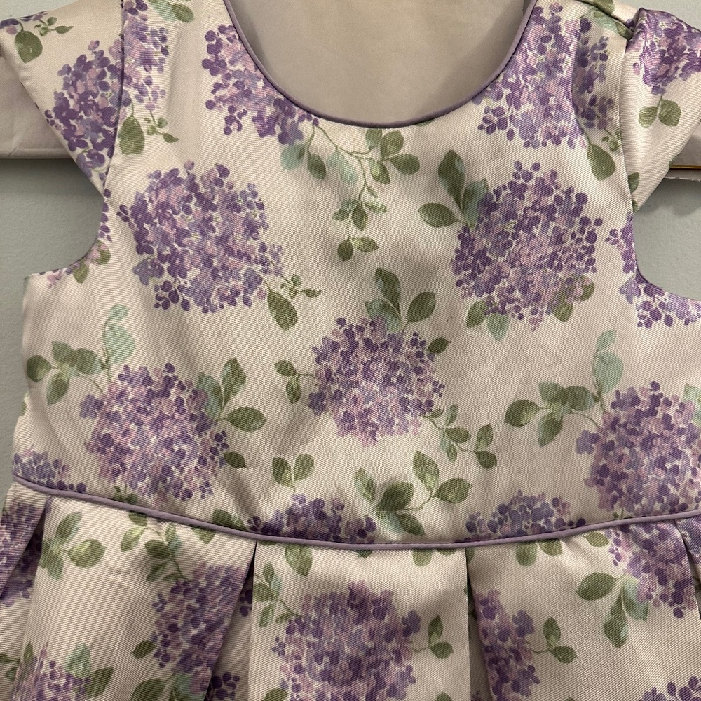 Adorable little girls dress